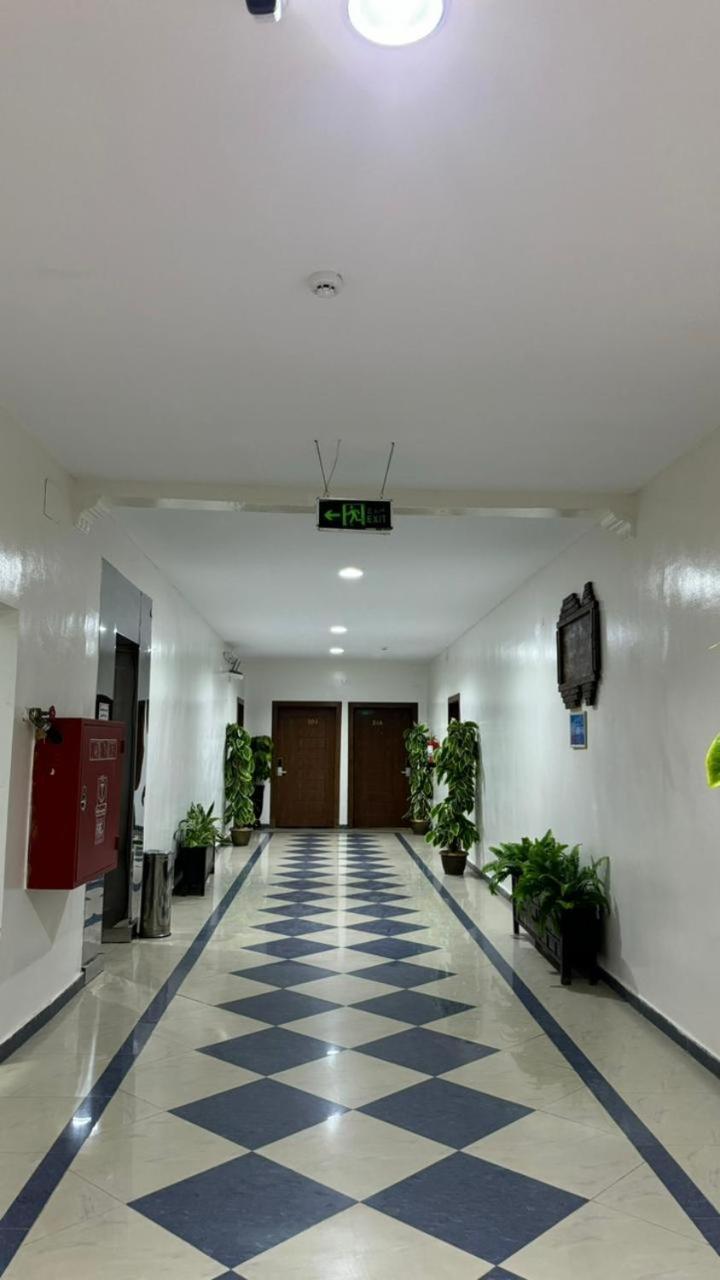 Lavina Hotel Apartments Сакака Екстериор снимка