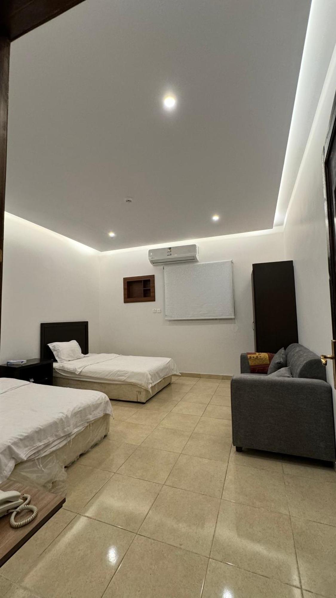 Lavina Hotel Apartments Сакака Екстериор снимка